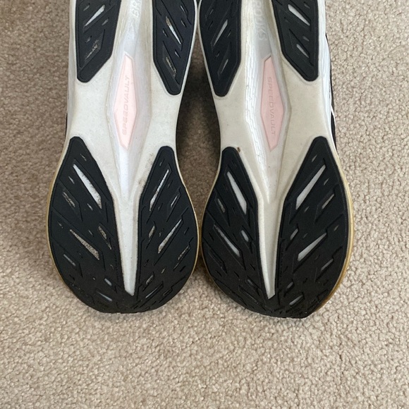 Brooks Hyperion Max 2 - Picture 6 of 6